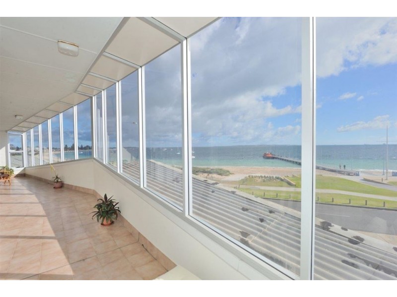 17/153 Esplanade, Rockingham WA 6168