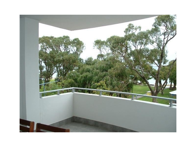 15/17 Rockingham Beach Road, Rockingham WA 6168