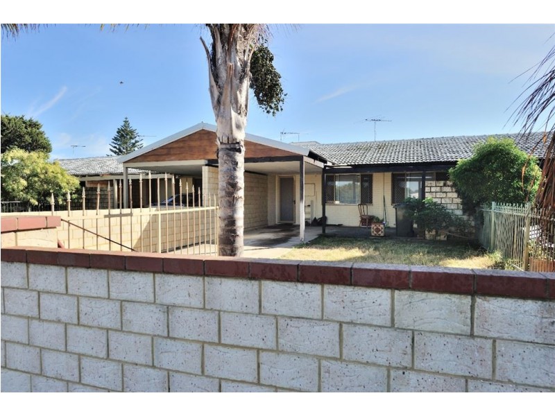 4 Thorpe Street, Rockingham WA 6168