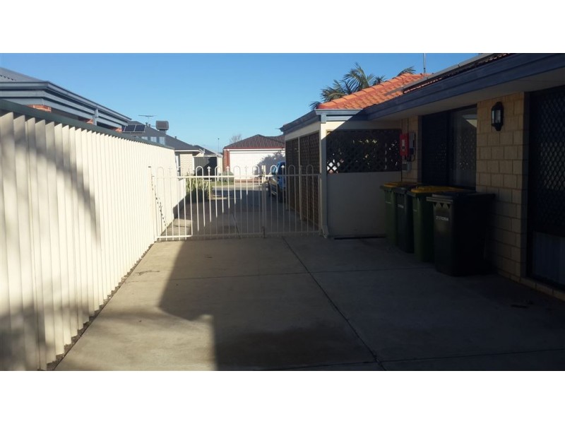 5 Seaspray Place, Waikiki WA 6169