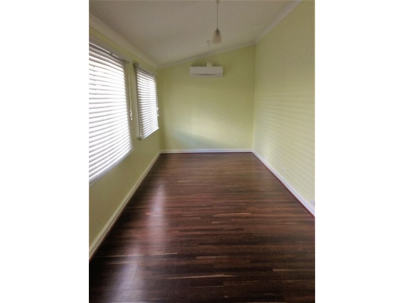 148 Safety Bay Road, Shoalwater WA 6169