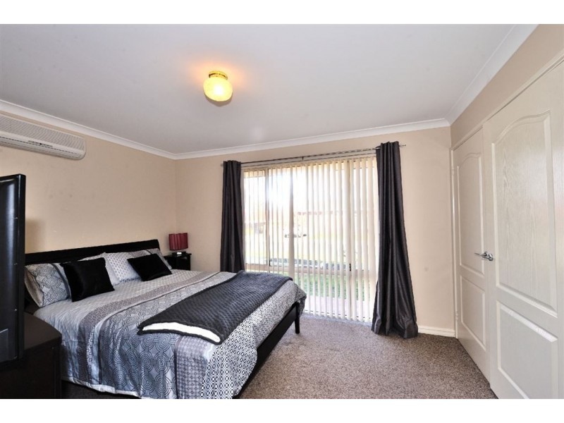 4 Otway Place, Shoalwater WA 6169