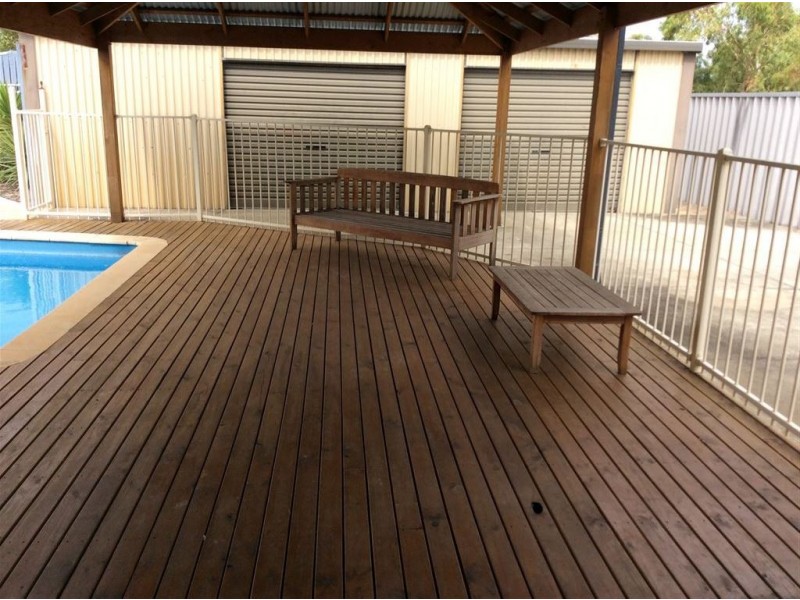 77 Kurrajong Road, Safety Bay WA 6169