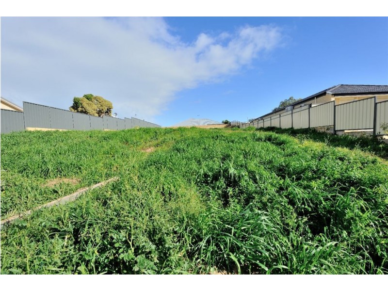 143 Safety Bay Road, Shoalwater WA 6169