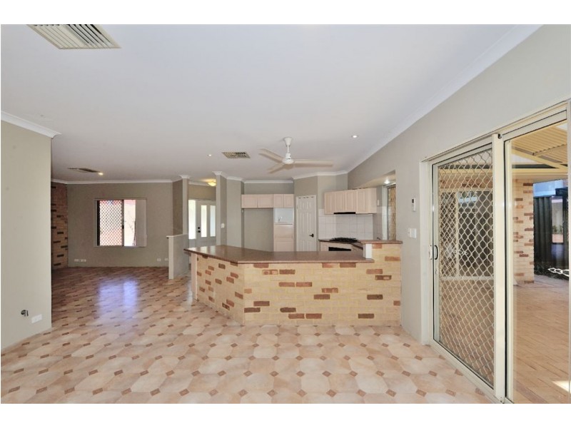 2B Fifth Avenue, Shoalwater WA 6169