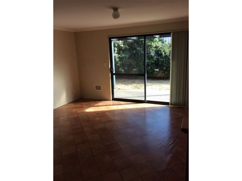 10 Berry Way, Bertram WA 6167