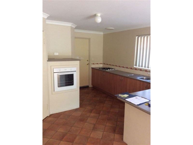 10 Berry Way, Bertram WA 6167