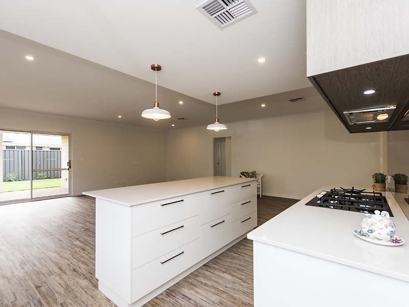 6 Sabot Avenue, Waikiki WA 6169