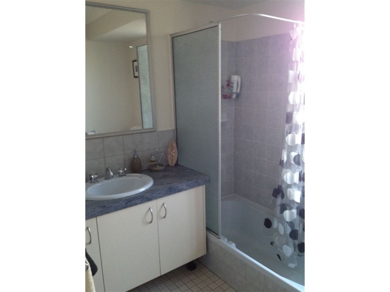 2 spyglass court, Safety Bay WA 6169