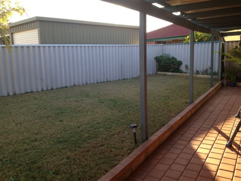 2 spyglass court, Safety Bay WA 6169