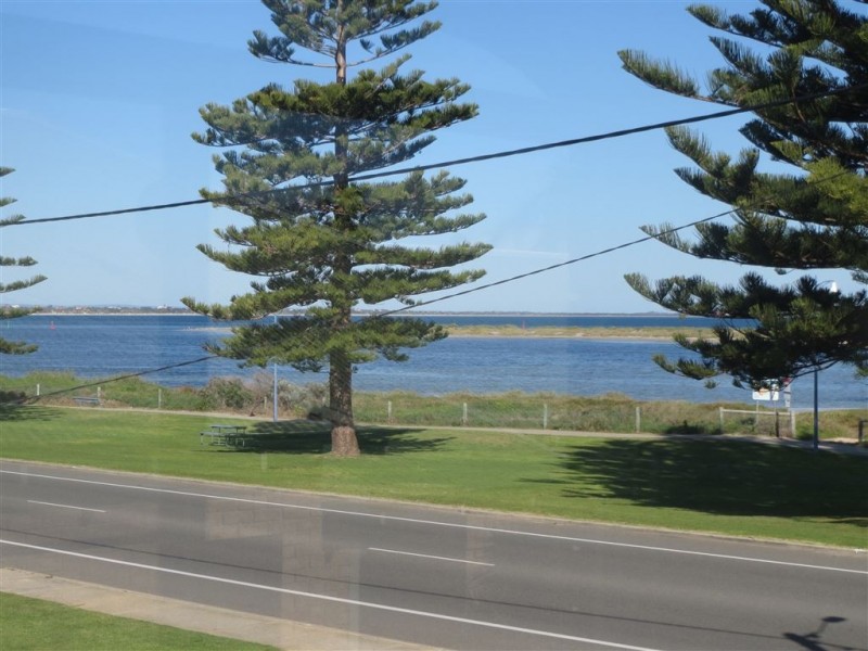 254 Safety Bay Road, Safety Bay WA 6169