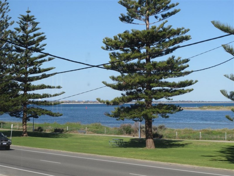 254 Safety Bay Road, Safety Bay WA 6169