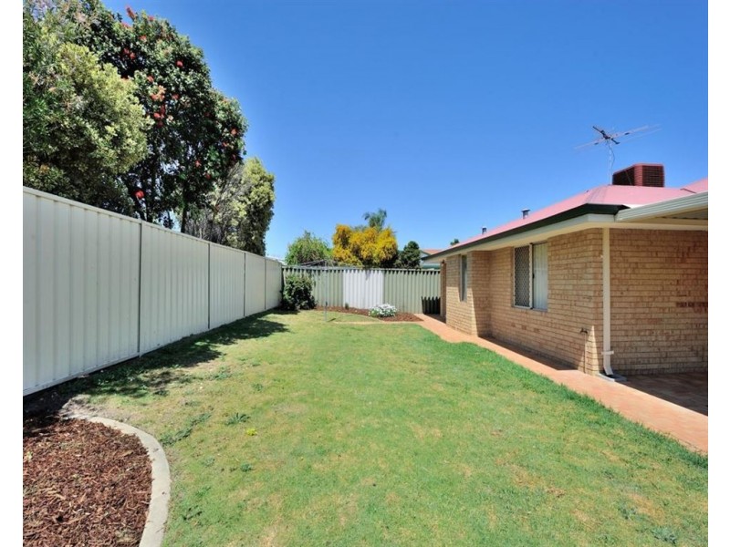 41 The Avenue, Warnbro WA 6169