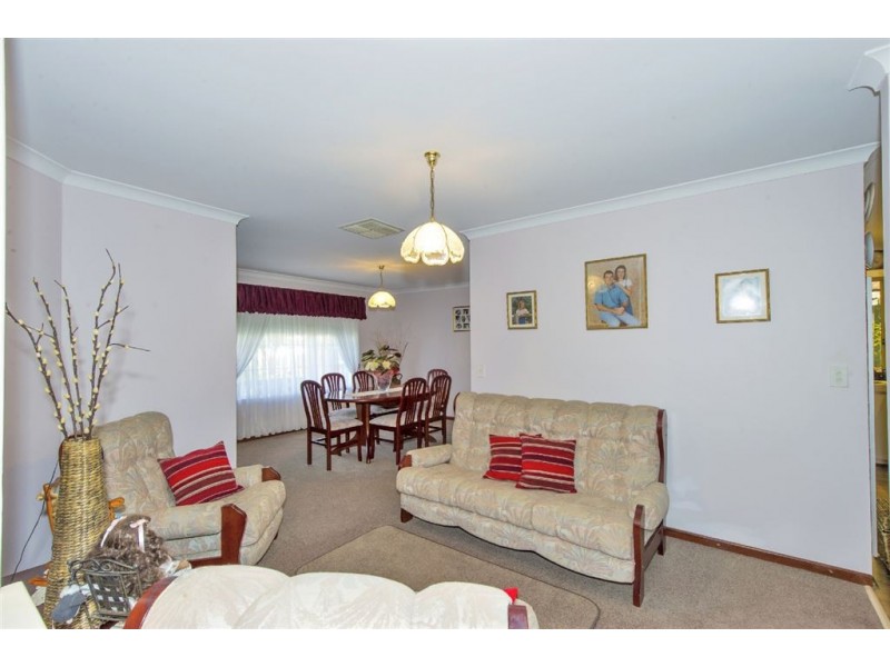 31 Sunningdale Circle, Cooloongup WA 6168