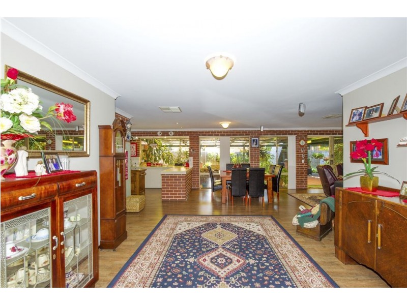 31 Sunningdale Circle, Cooloongup WA 6168