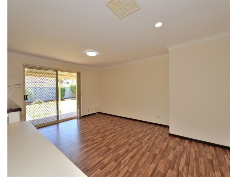 41 The Avenue, Warnbro WA 6169