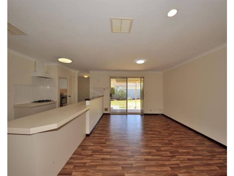 41 The Avenue, Warnbro WA 6169