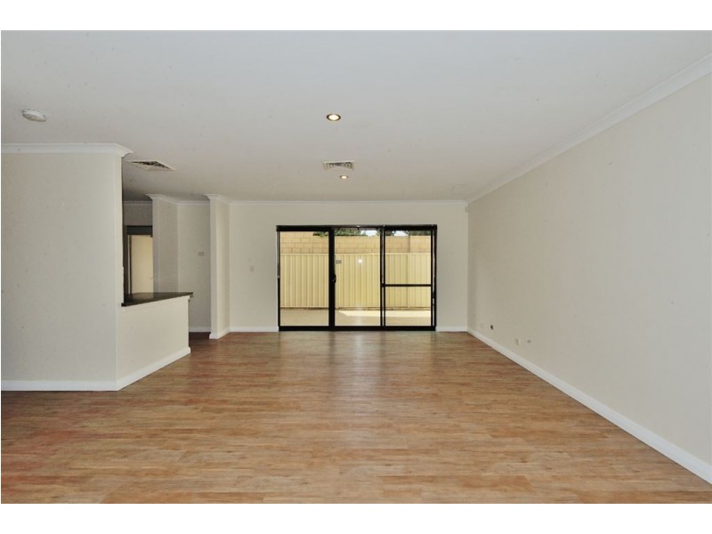 3/12 Fraser Street, Rockingham WA 6168