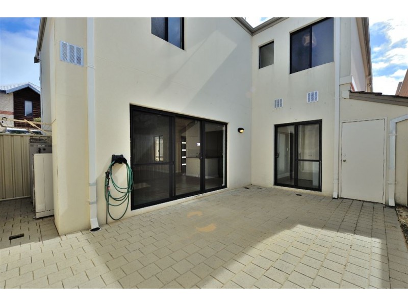 3/12 Fraser Street, Rockingham WA 6168