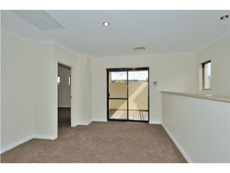 3/12 Fraser Street, Rockingham WA 6168