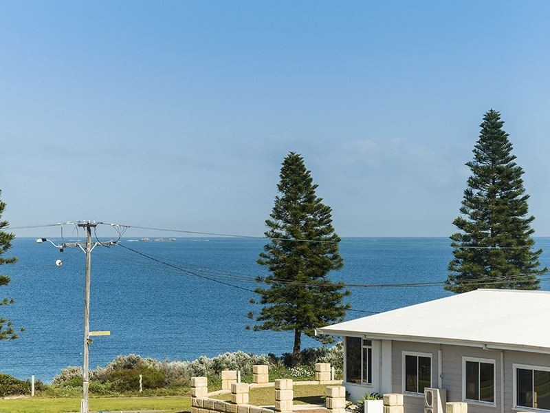 9 View Road, Safety Bay WA 6169