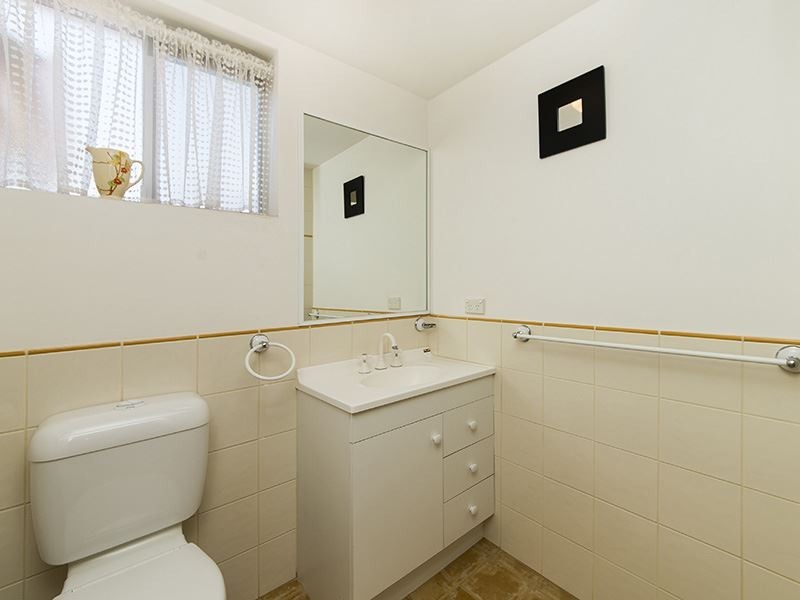 9 View Road, Safety Bay WA 6169