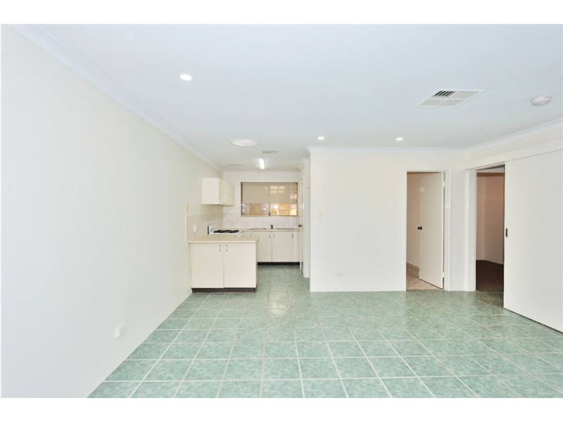 4/27 Goongarrie Drive, Cooloongup WA 6168