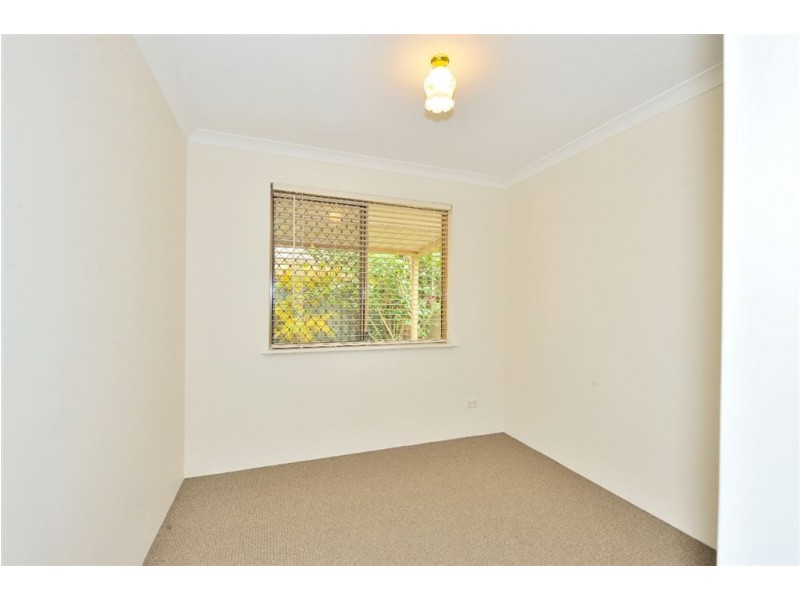 4/27 Goongarrie Drive, Cooloongup WA 6168