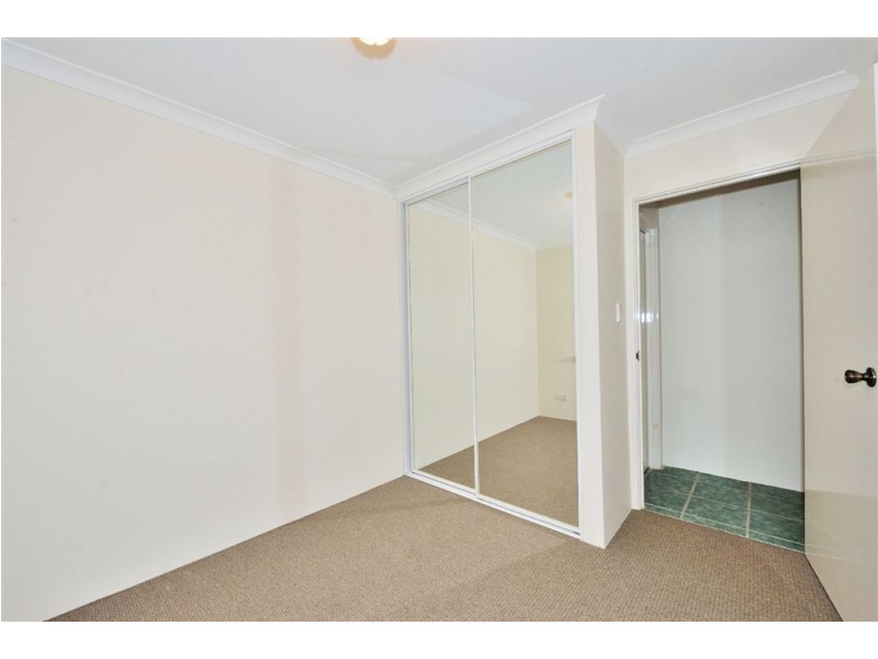 4/27 Goongarrie Drive, Cooloongup WA 6168
