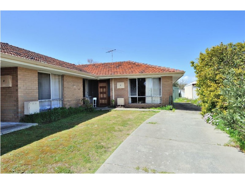 74A & 74B Gloucester Crescent, Shoalwater WA 6169