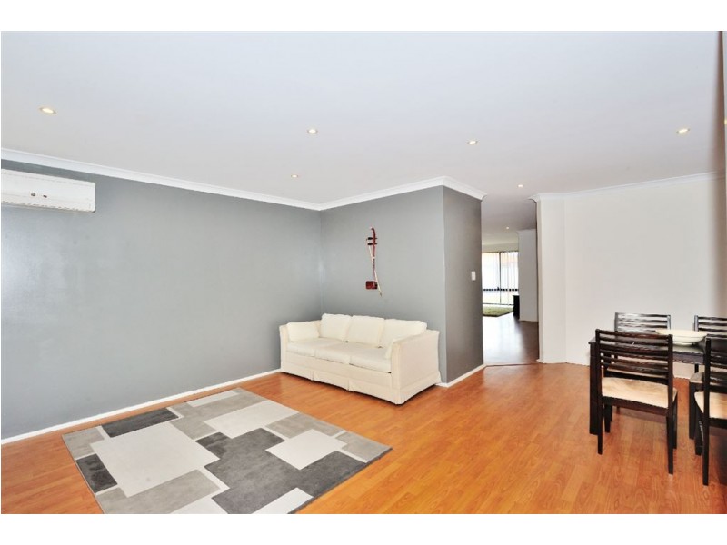 61 Chelmsford Avenue, Port Kennedy WA 6172