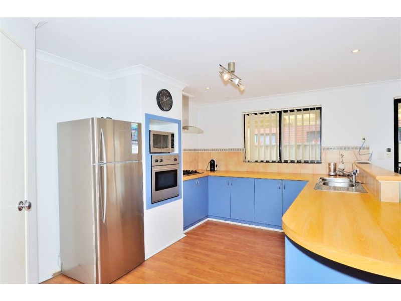 61 Chelmsford Avenue, Port Kennedy WA 6172