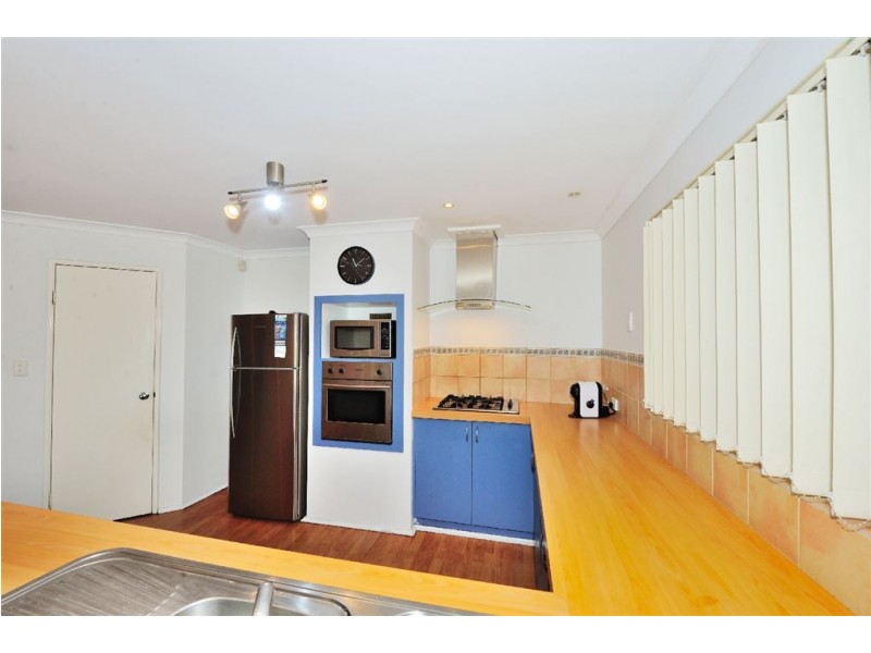 61 Chelmsford Avenue, Port Kennedy WA 6172