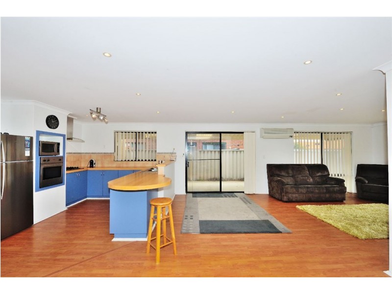 61 Chelmsford Avenue, Port Kennedy WA 6172