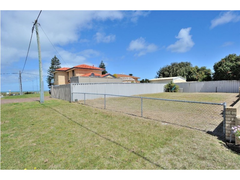 49 Waimea Road, Safety Bay WA 6169