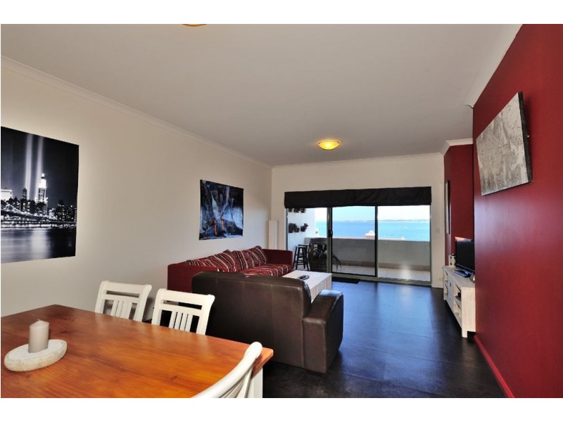3/7 Railway Terrace, Rockingham WA 6168