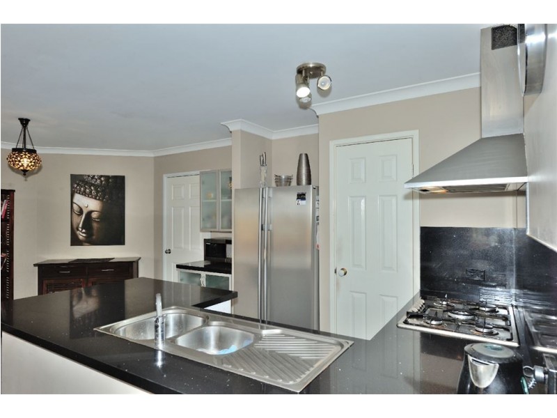 1/116 Lewington Street, Rockingham WA 6168