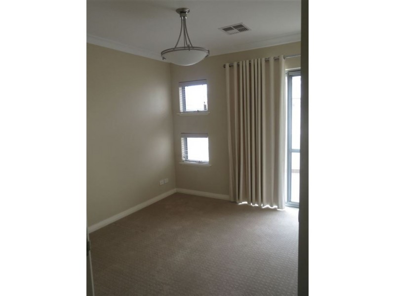 3/22 Roscoe Turn, Rockingham WA 6168