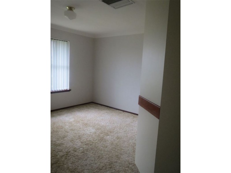 30 Waikiki Road, Safety Bay WA 6169