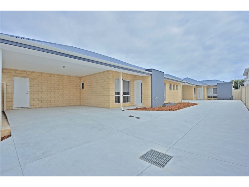 2/76 Lewington Street, Rockingham WA 6168