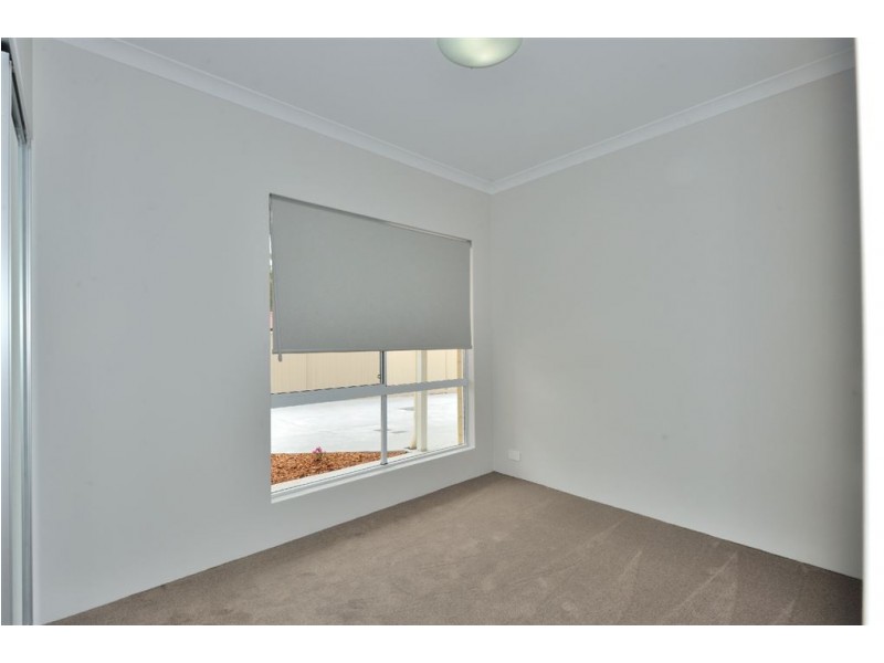 2/76 Lewington Street, Rockingham WA 6168