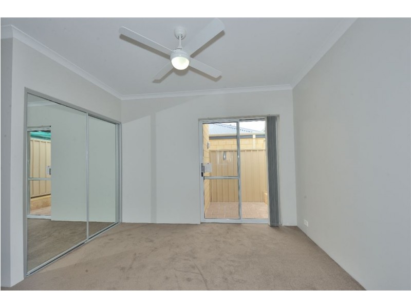 2/76 Lewington Street, Rockingham WA 6168