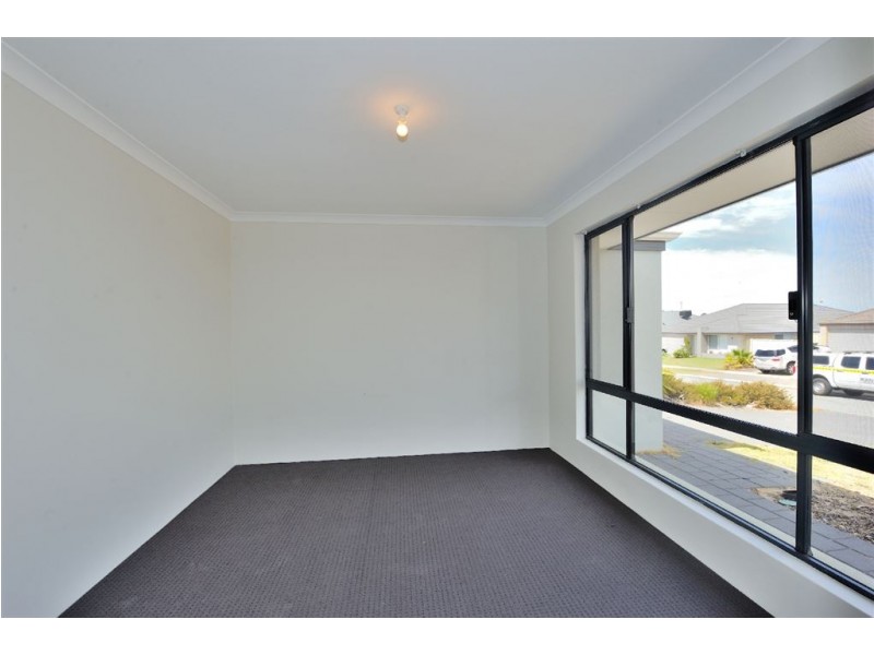 16 Remembrance Drive, Baldivis WA 6171