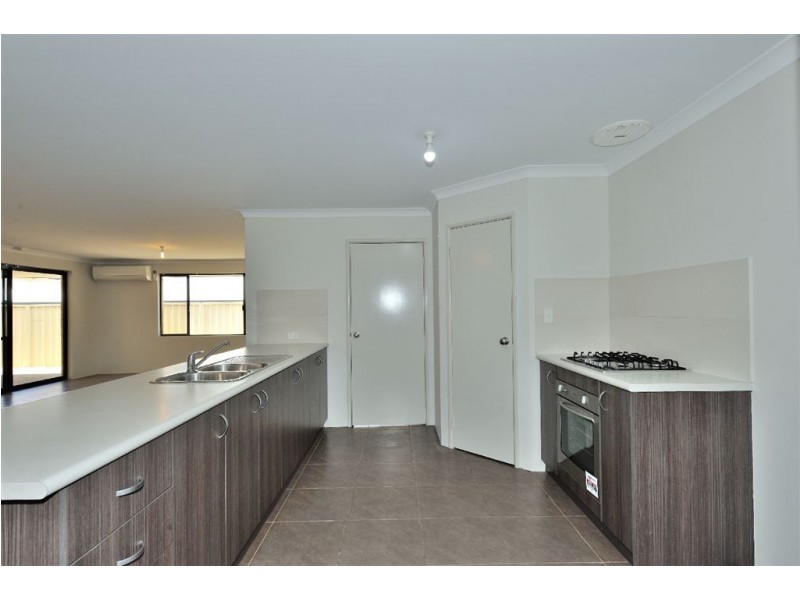 16 Remembrance Drive, Baldivis WA 6171