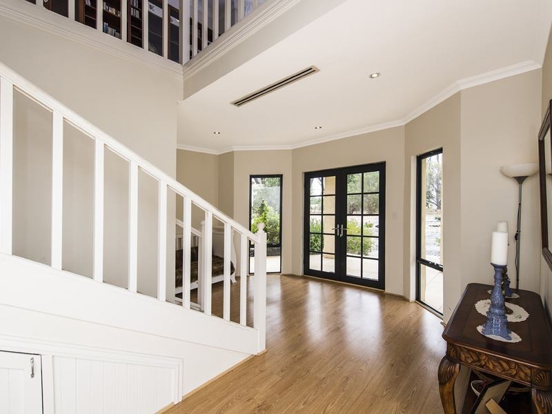 42 Hilltop Rise, Karnup WA 6176