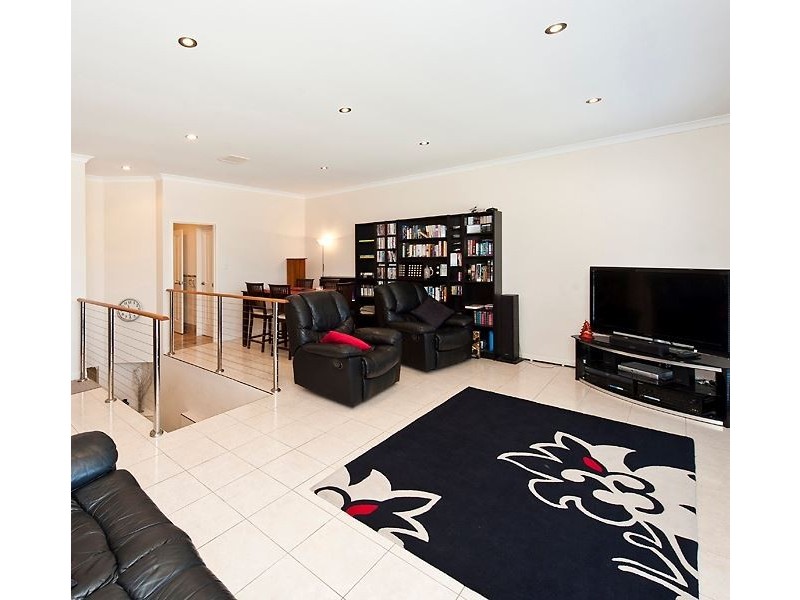 1/9 Victoria Street, Rockingham WA 6168