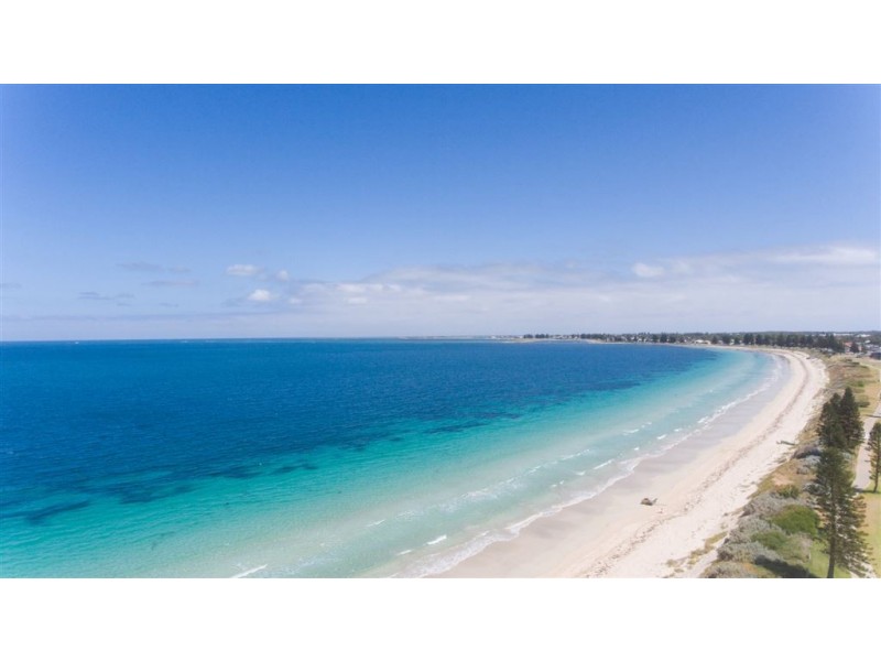 68A Warnbro Beach Road, Waikiki WA 6169