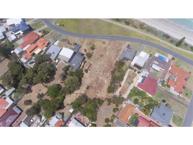 68A Warnbro Beach Road, Waikiki WA 6169