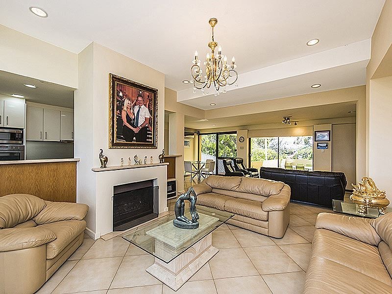 78 Warnbro Beach Road, Waikiki WA 6169