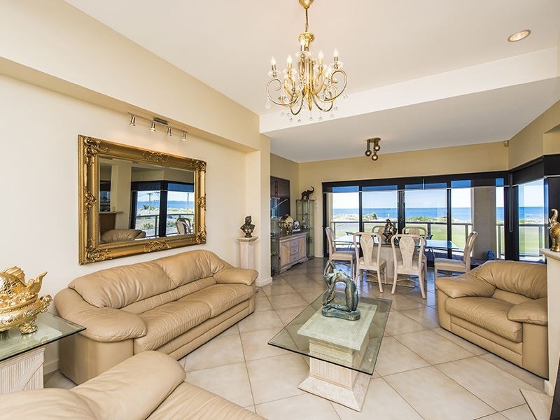 78 Warnbro Beach Road, Waikiki WA 6169